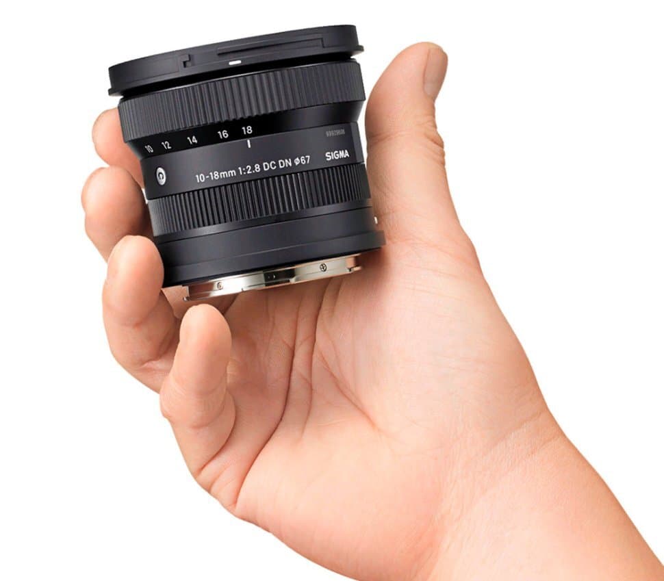 Объектив Sigma 10-18mm f/2.8 DC DN Contemporary Sony E, чёрный