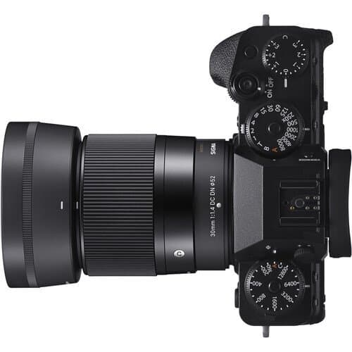Объектив Sigma AF 30mm f/1.4 DC DN Contemporary for FUJIFILM X, чёрный