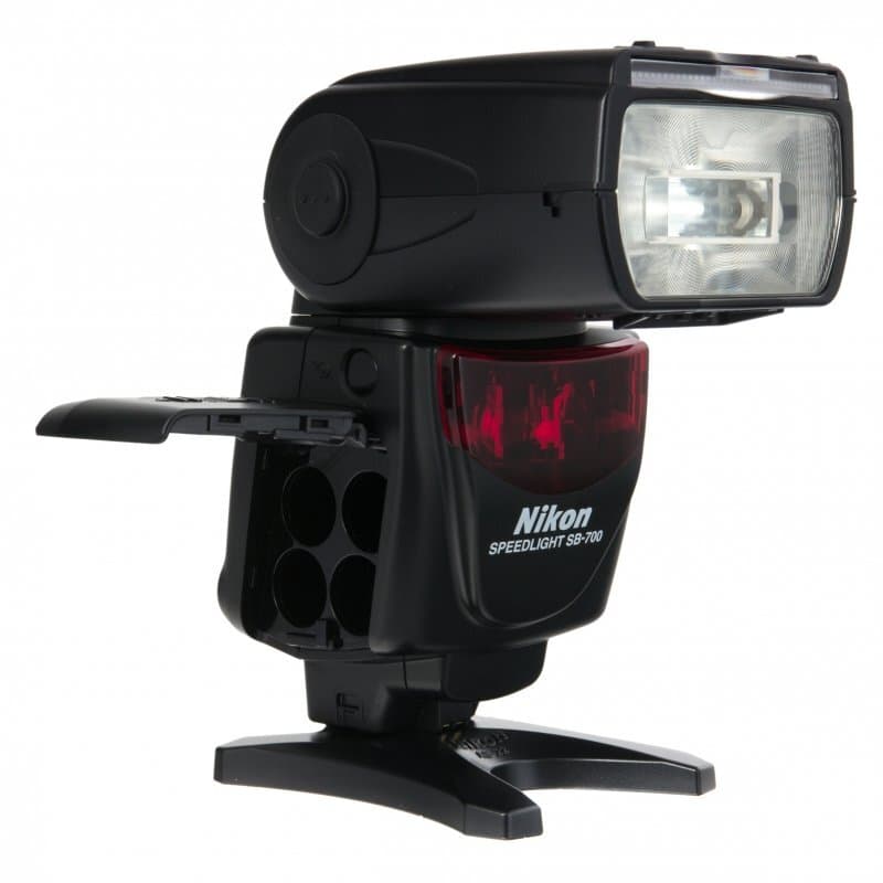 Фотовспышка Nikon Speedlight SB-700, чёрная