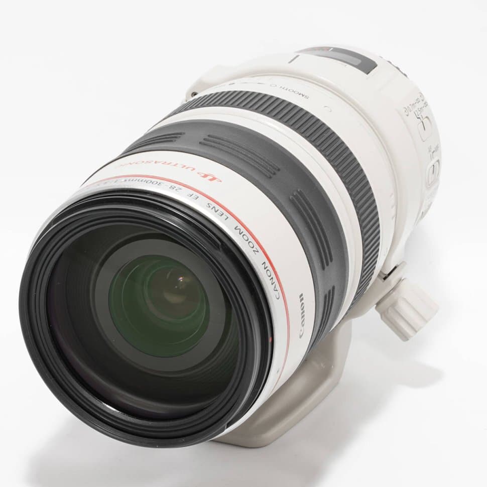 Объектив Canon EF 28-300mm f/3.5-5.6L IS USM